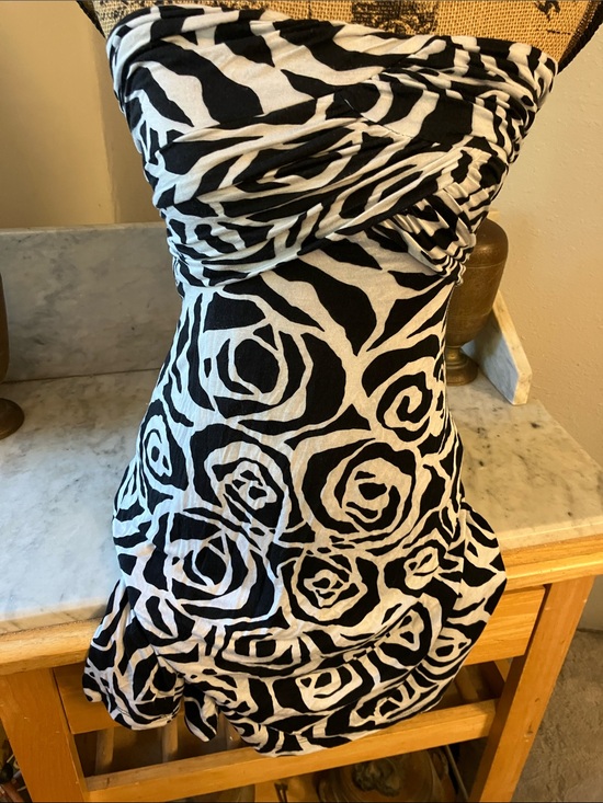 bebe Dresses & Skirts - bebe Black and White Strapless Rose-Print Dress